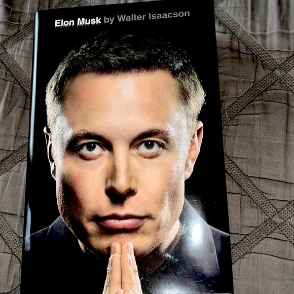 Elon Musk hard cover book written by Walter Isaacson - Picture 1 of 1